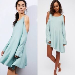 Free People Blue Clear Skies Cold Shoulder Tunic Dress size women’s Medium